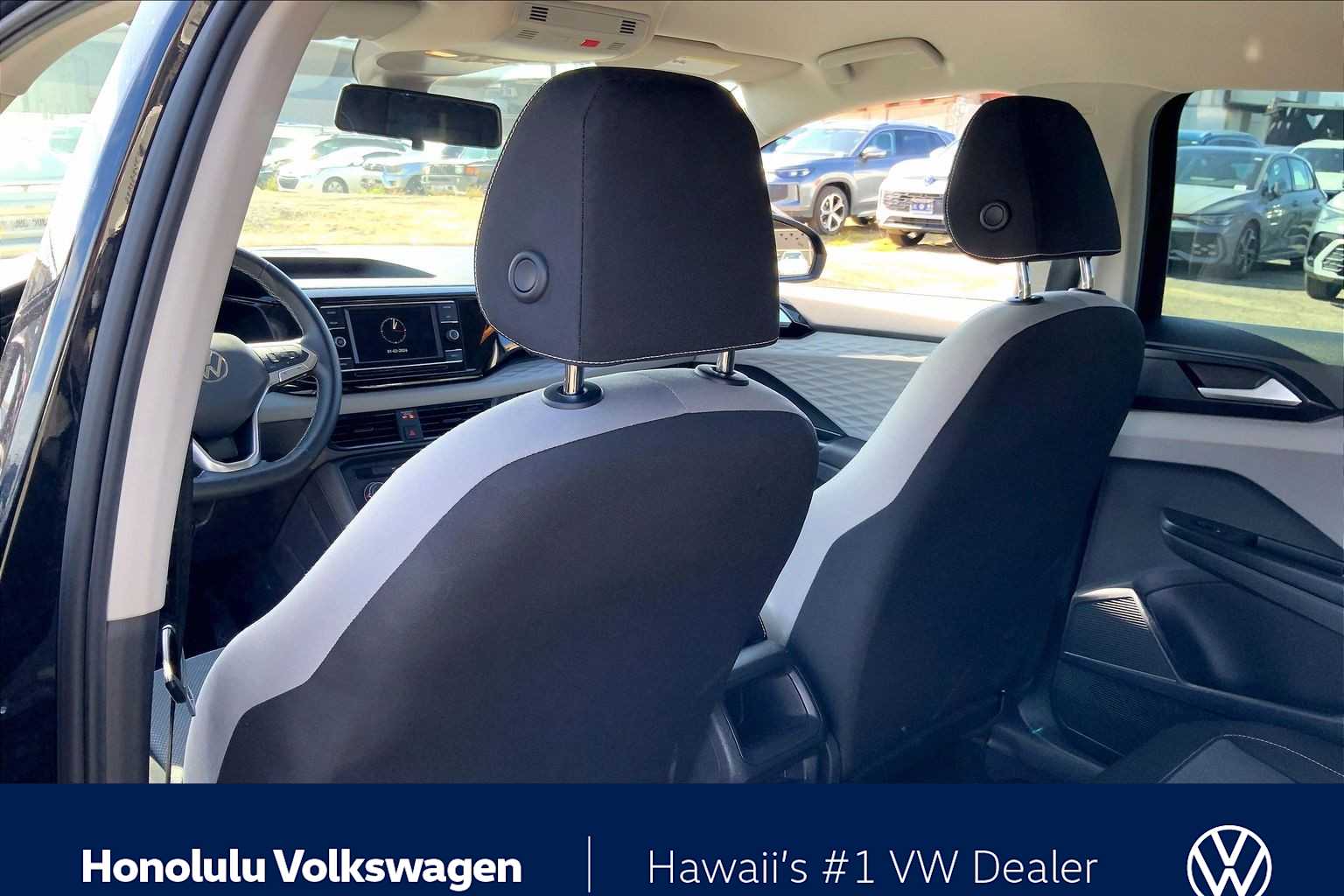 Thumbnail: 2022 Volkswagen Taos - 11