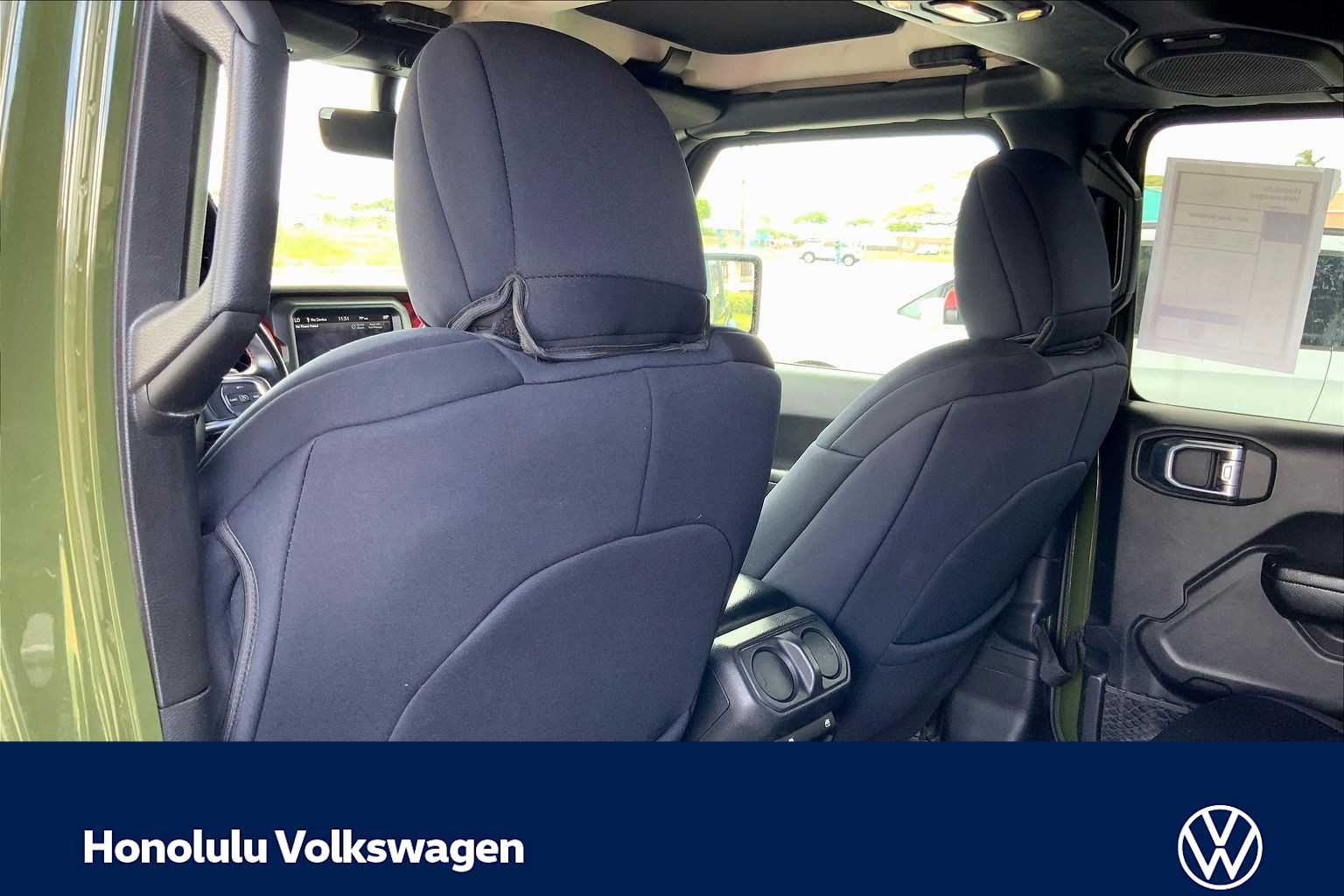 Thumbnail: 2021 Jeep Gladiator - 12