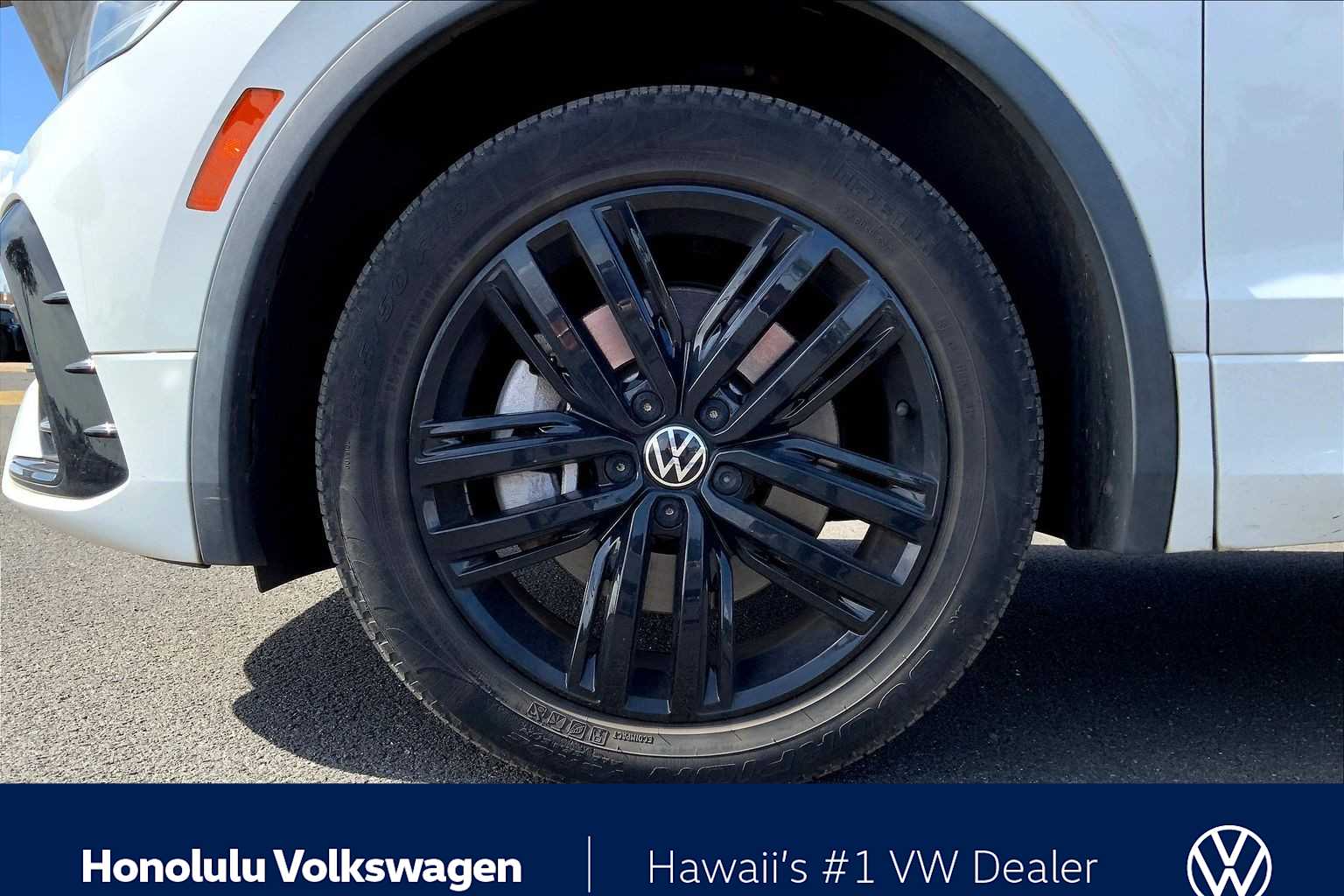 Thumbnail: 2022 Volkswagen Tiguan - 8