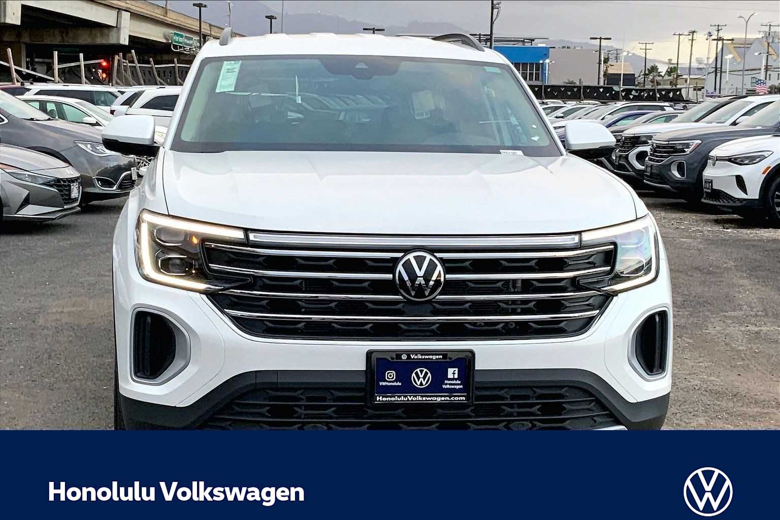 Thumbnail: 2026 Volkswagen Atlas - 6