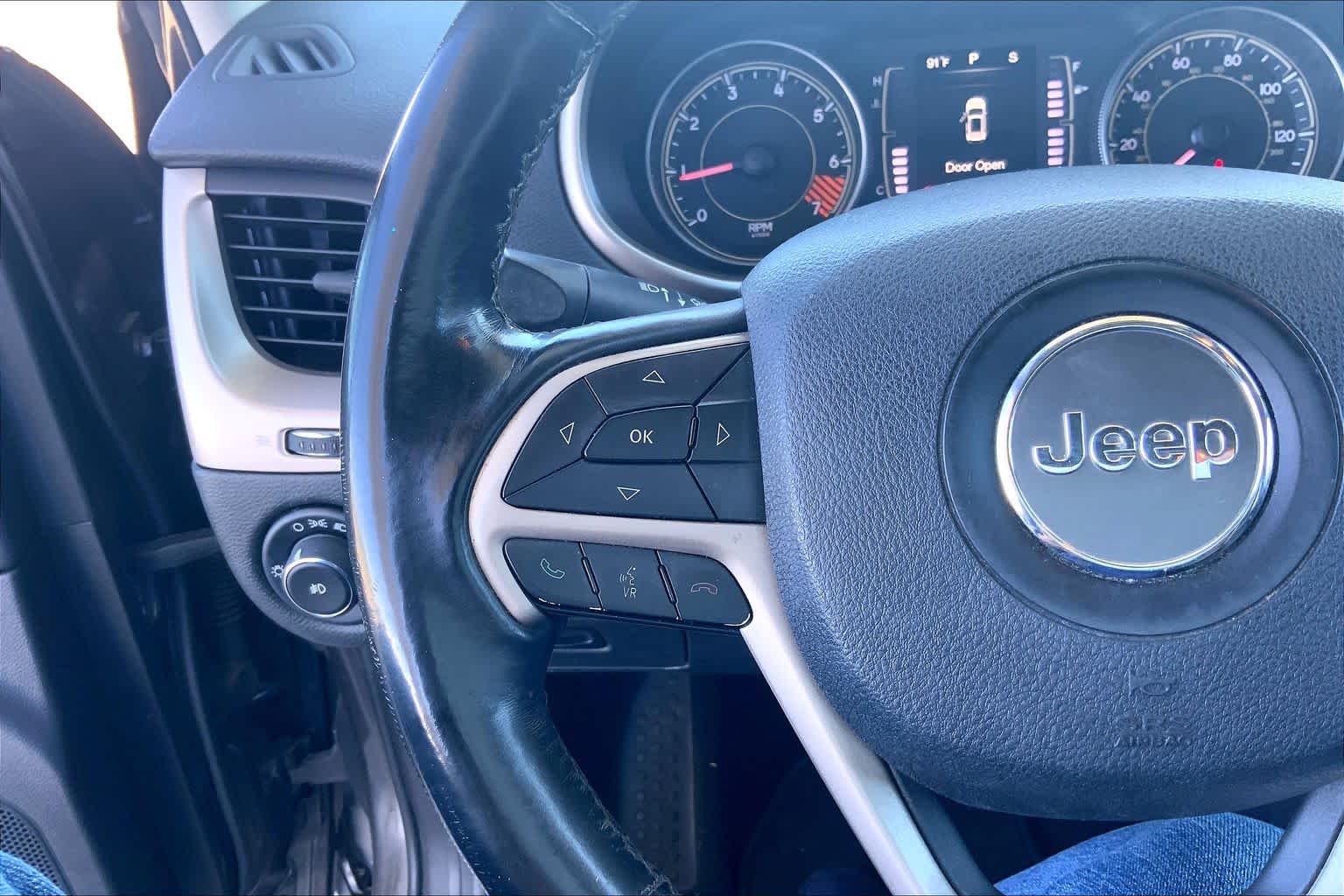 Thumbnail: 2014 Jeep Cherokee - 24