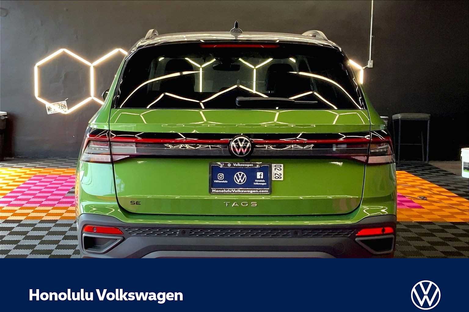 Thumbnail: 2026 Volkswagen Taos - 5