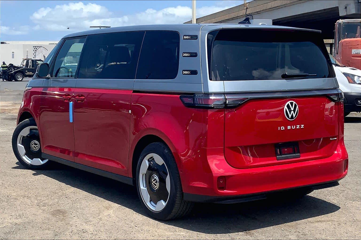 Thumbnail: 2025 Volkswagen ID.Buzz - 4
