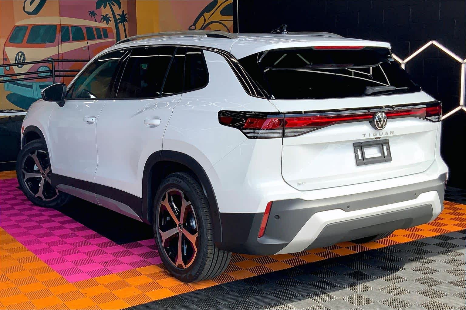 Thumbnail: 2026 Volkswagen Tiguan - 4