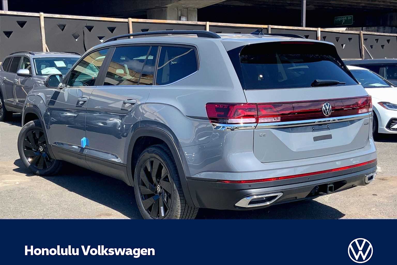 Thumbnail: 2026 Volkswagen Atlas - 4