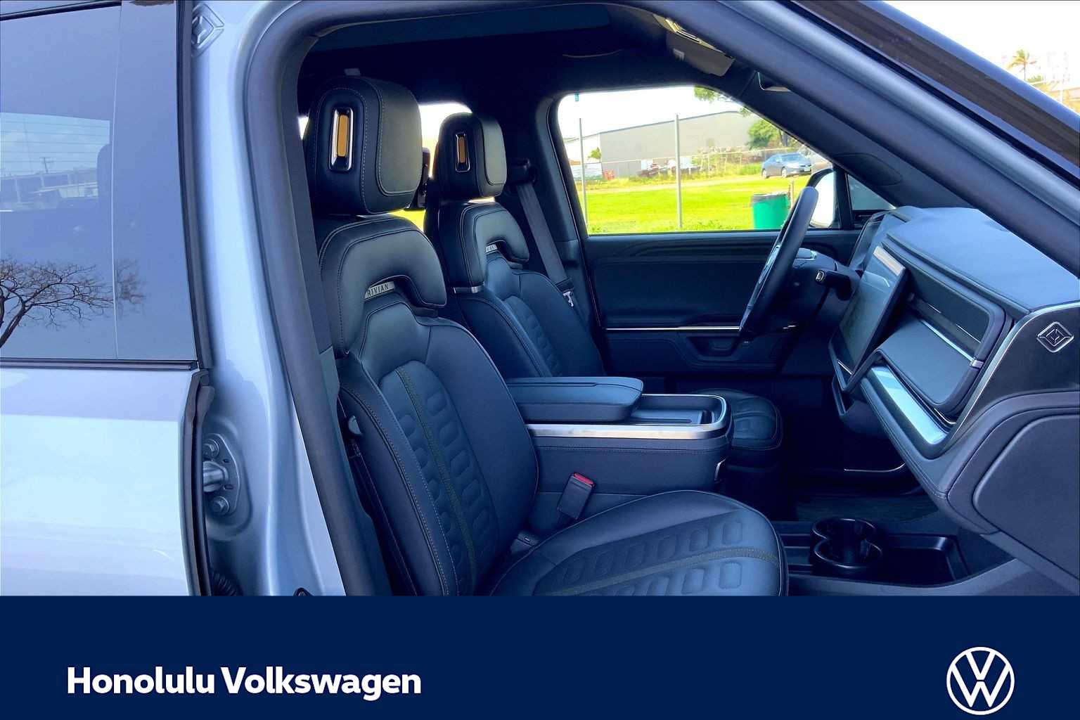 Thumbnail: 2026 Rivian R1T - 13