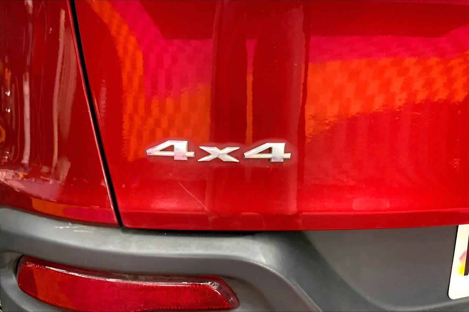 Thumbnail: 2015 Jeep Cherokee - 7