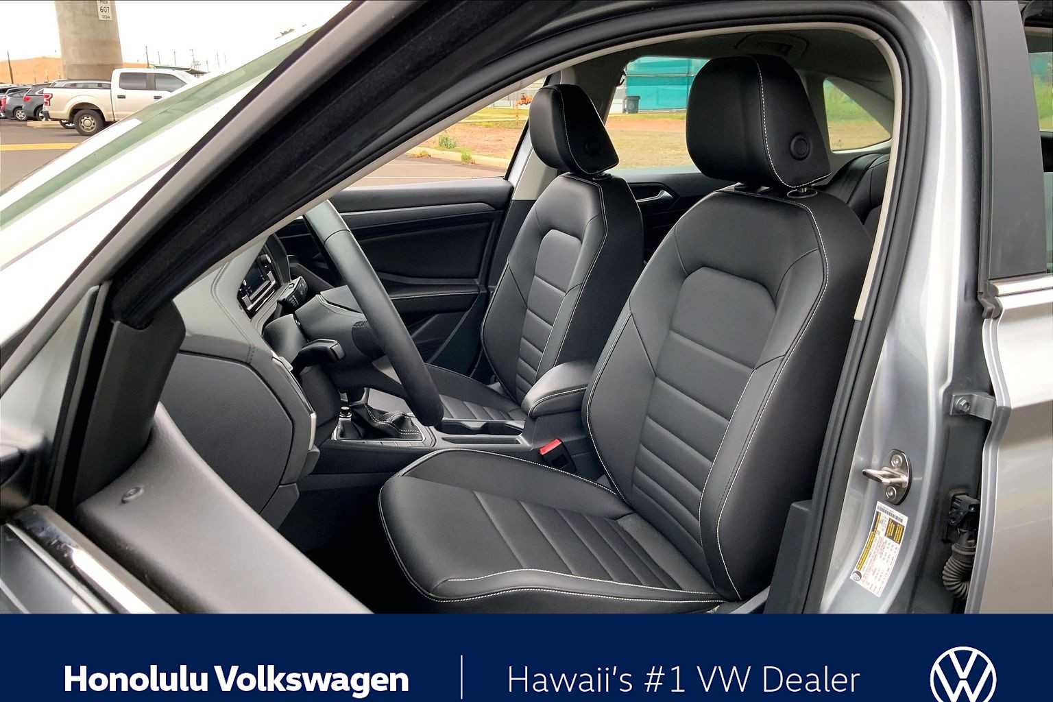 Thumbnail: 2024 Volkswagen Jetta - 11