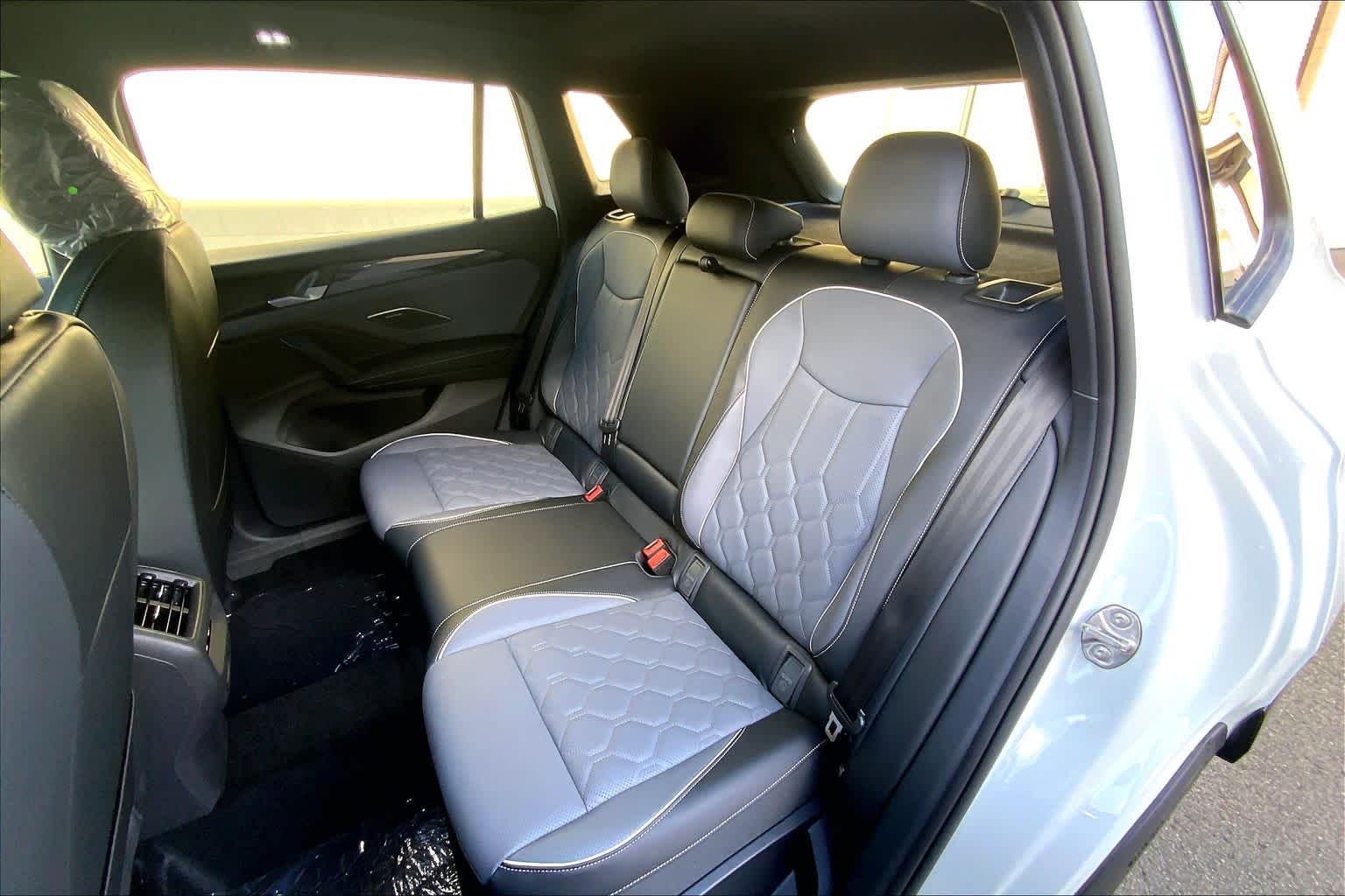 Thumbnail: 2026 Volkswagen Tiguan - 13
