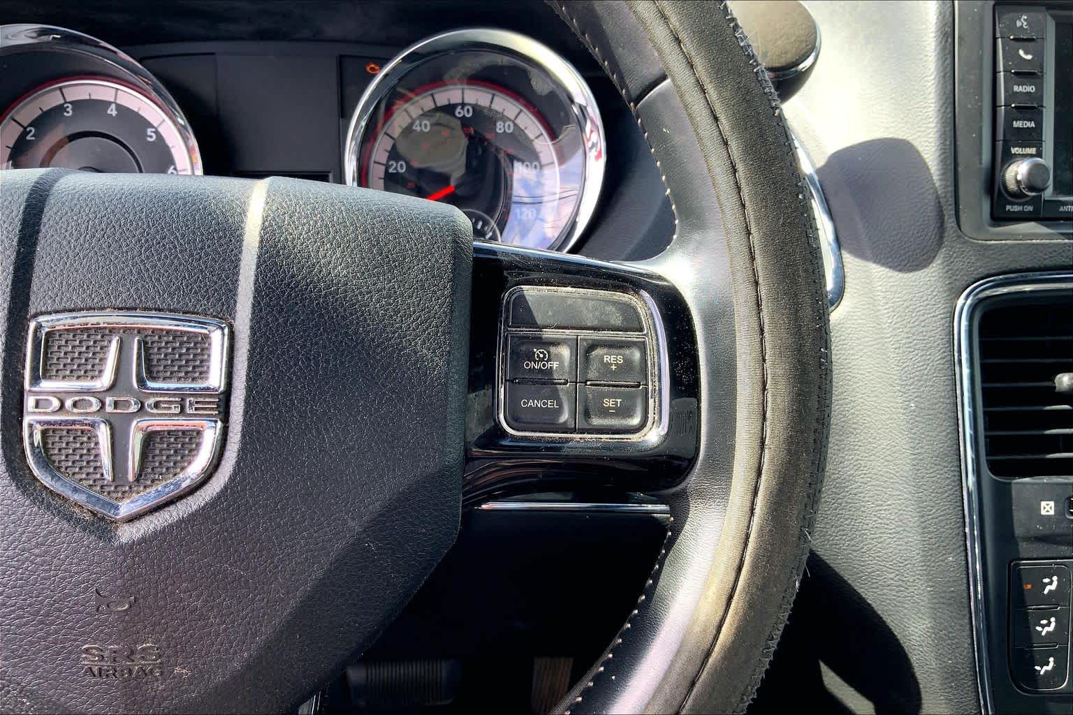 Thumbnail: 2019 Dodge Grand Caravan - 25