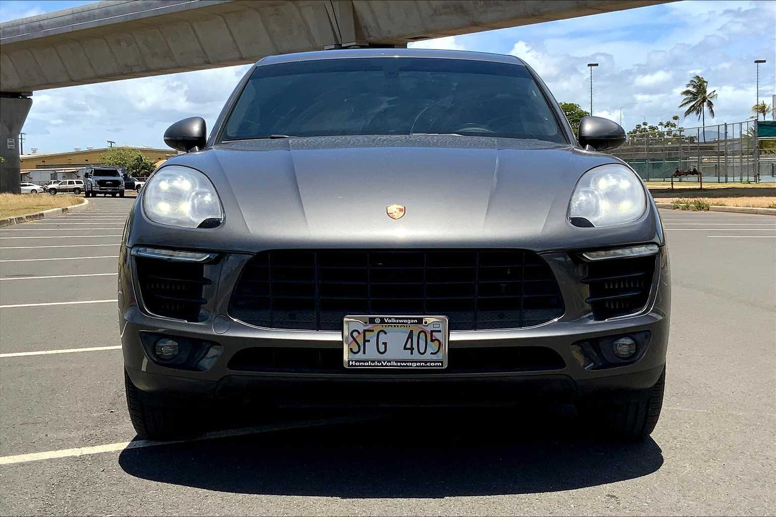 Thumbnail: 2015 Porsche Macan - 6