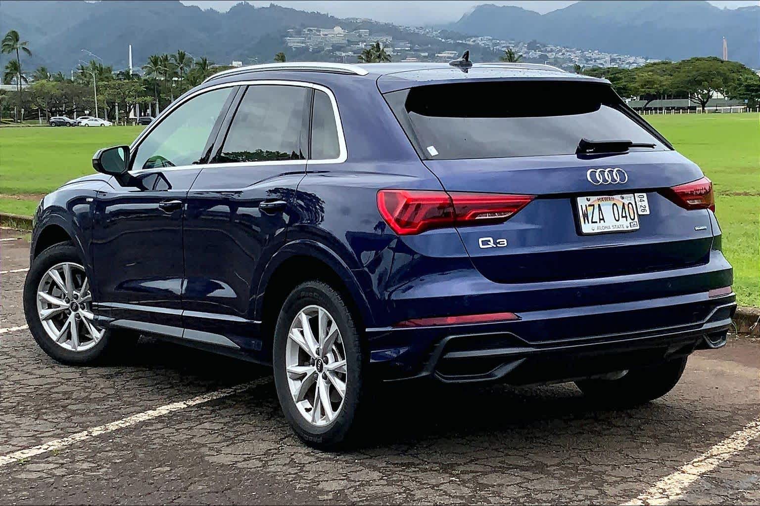 Thumbnail: 2022 Audi Q3 - 4