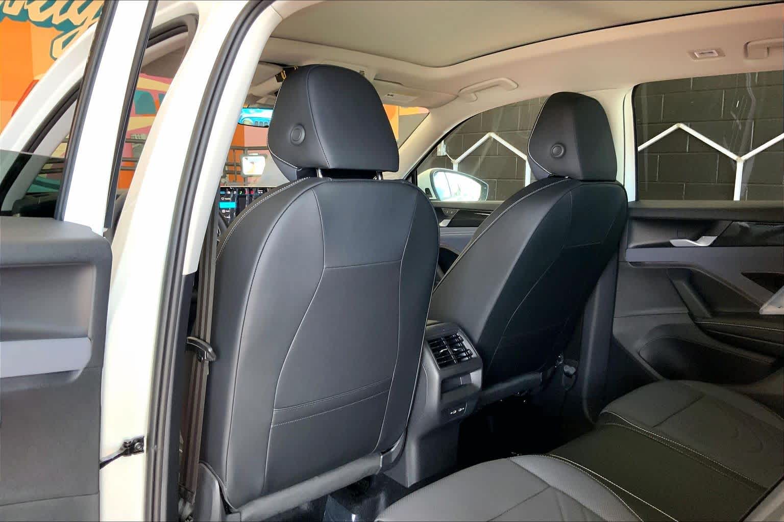 Thumbnail: 2026 Volkswagen Tiguan - 12