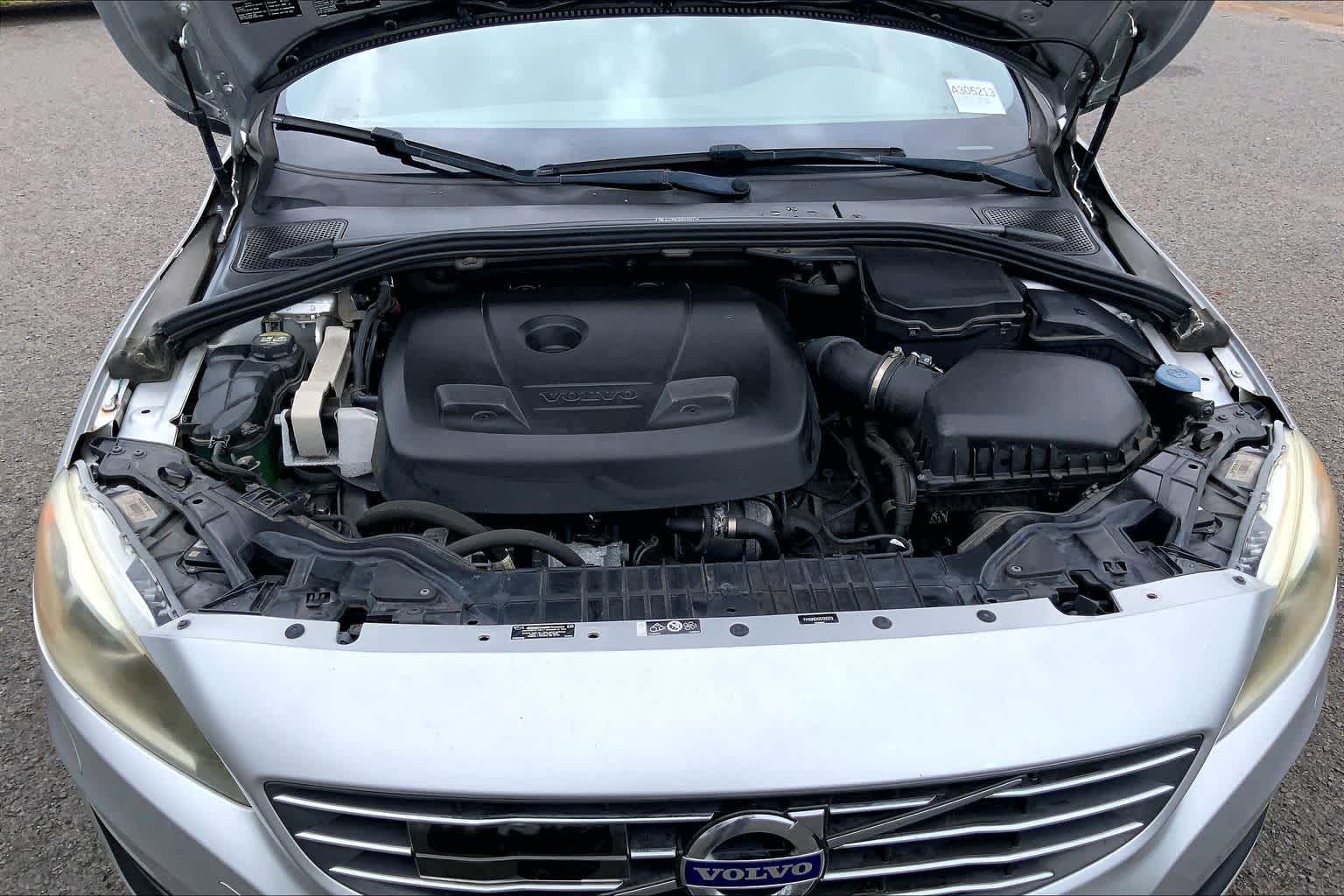 Thumbnail: 2016 Volvo V60 - 9