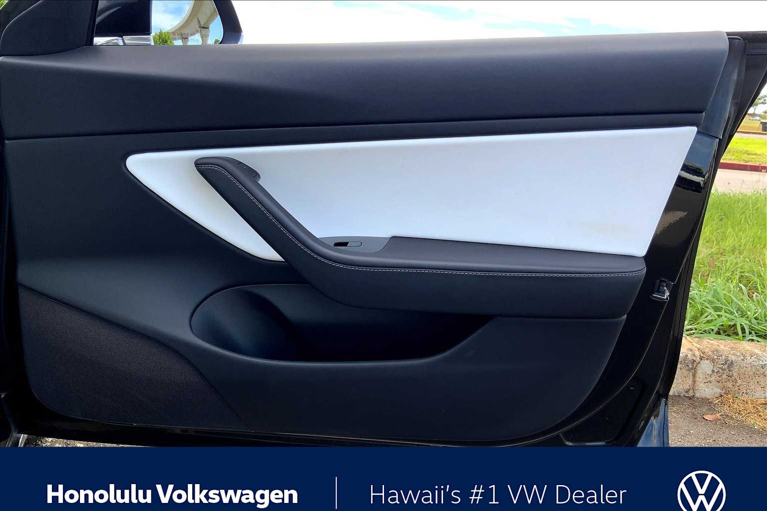 Thumbnail: 2019 Tesla Model 3 - 27