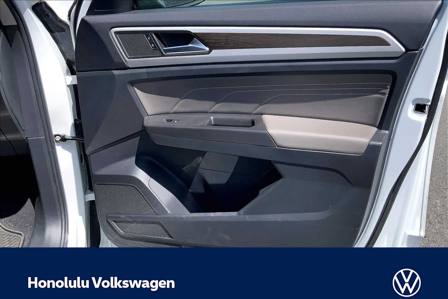 Thumbnail: 2023 Volkswagen Atlas - 28