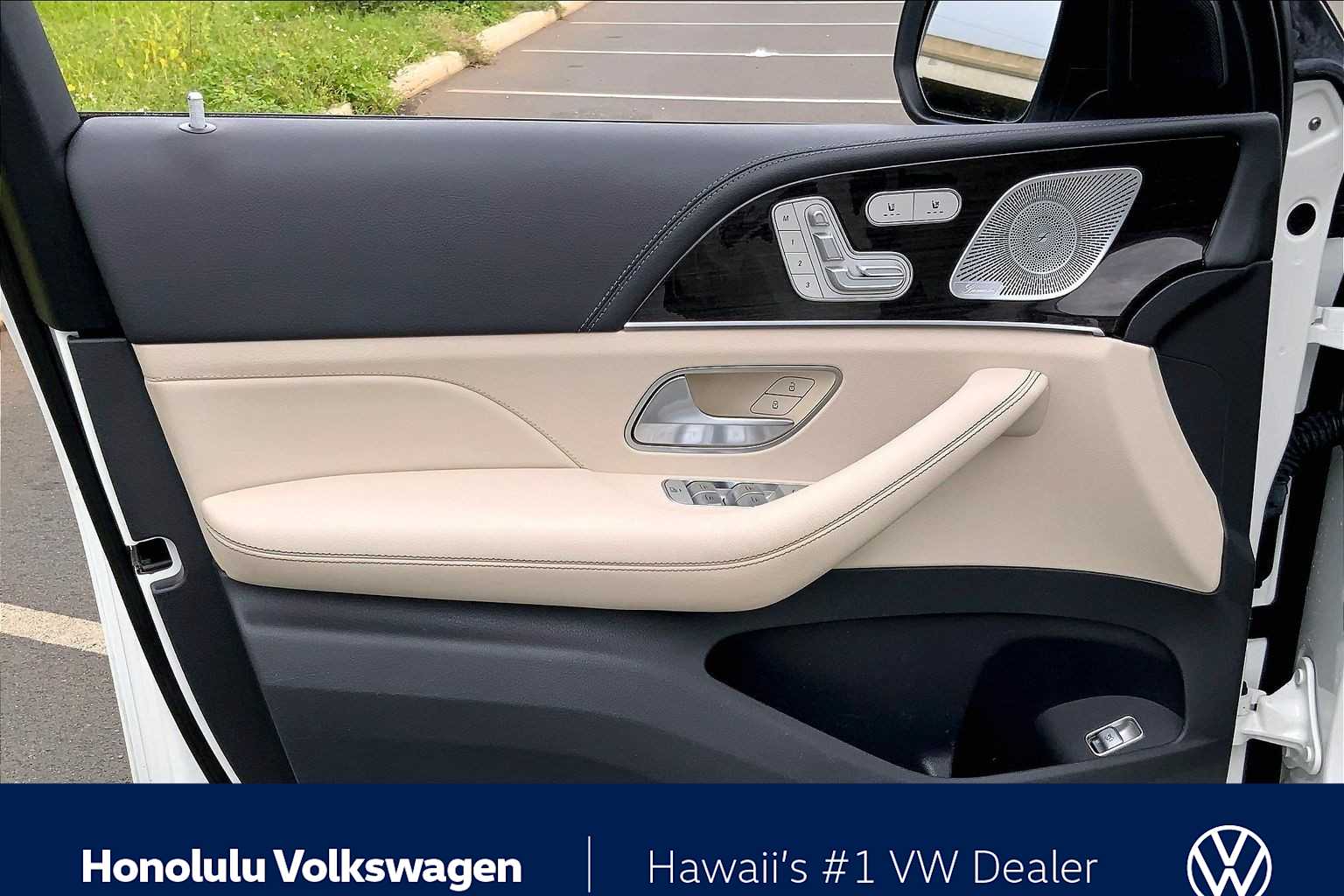 Thumbnail: 2020 Mercedes-Benz GLE - 26