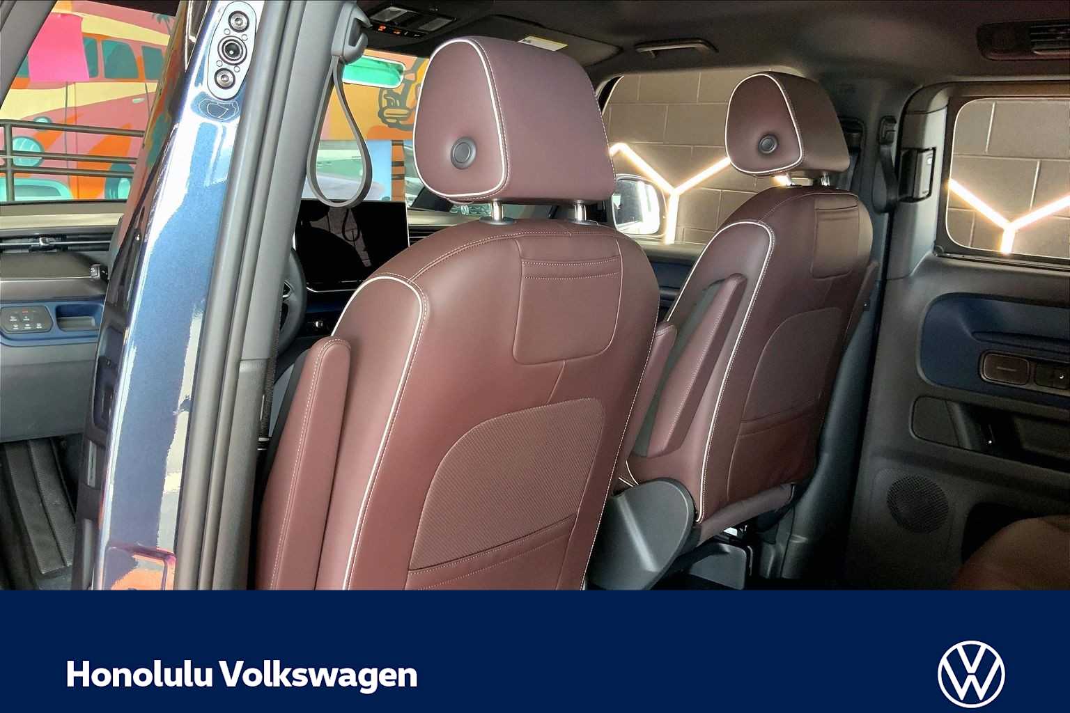 Thumbnail: 2025 Volkswagen ID.Buzz - 11