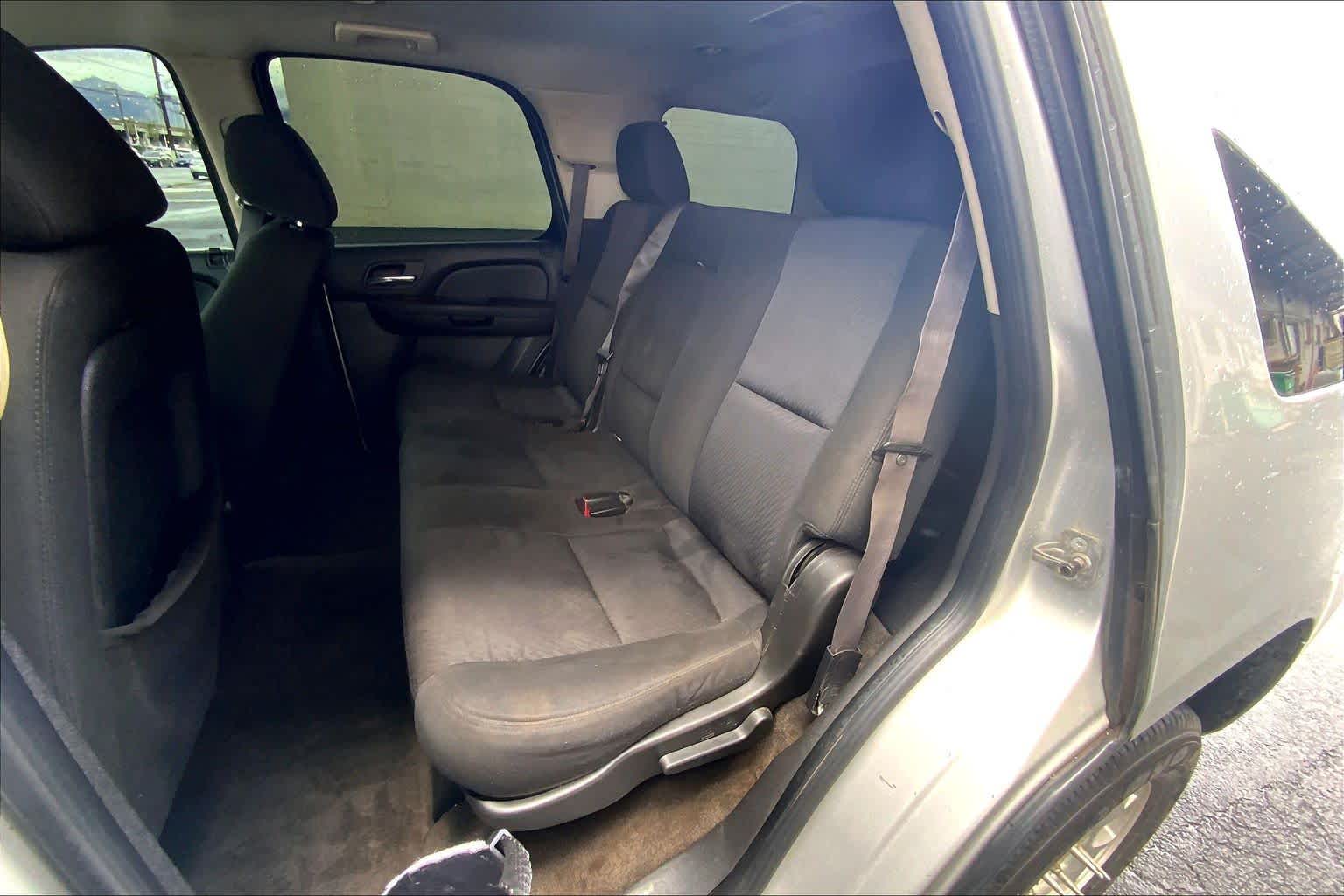 Thumbnail: 2011 GMC Yukon - 29