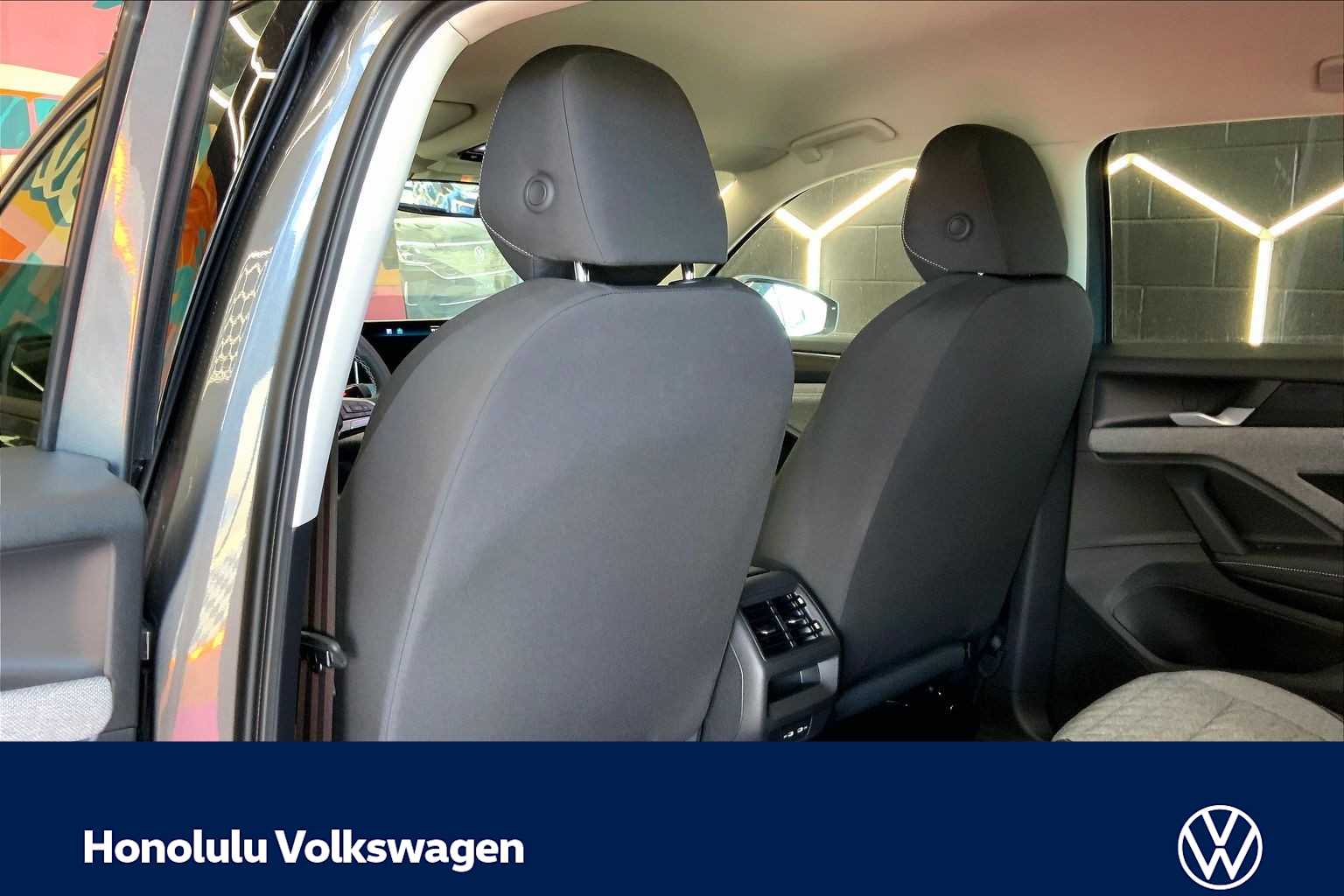 Thumbnail: 2026 Volkswagen Tiguan - 12