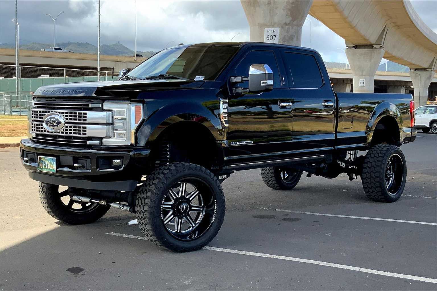 Thumbnail: 2017 Ford F-250 - 1