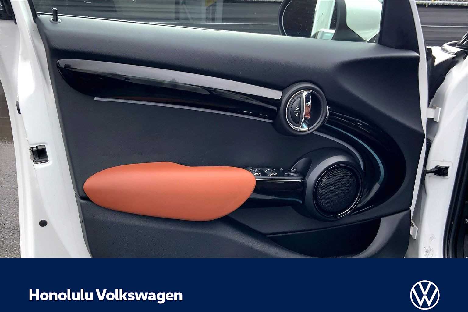 Thumbnail: 2023 MINI Cooper Hardtop - 27