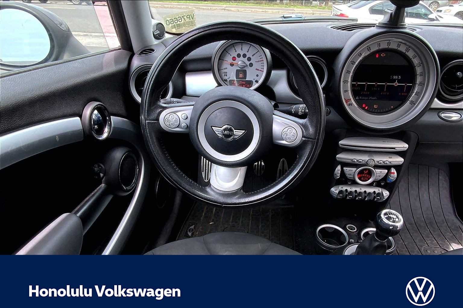 Thumbnail: 2010 MINI Cooper Clubman - 13