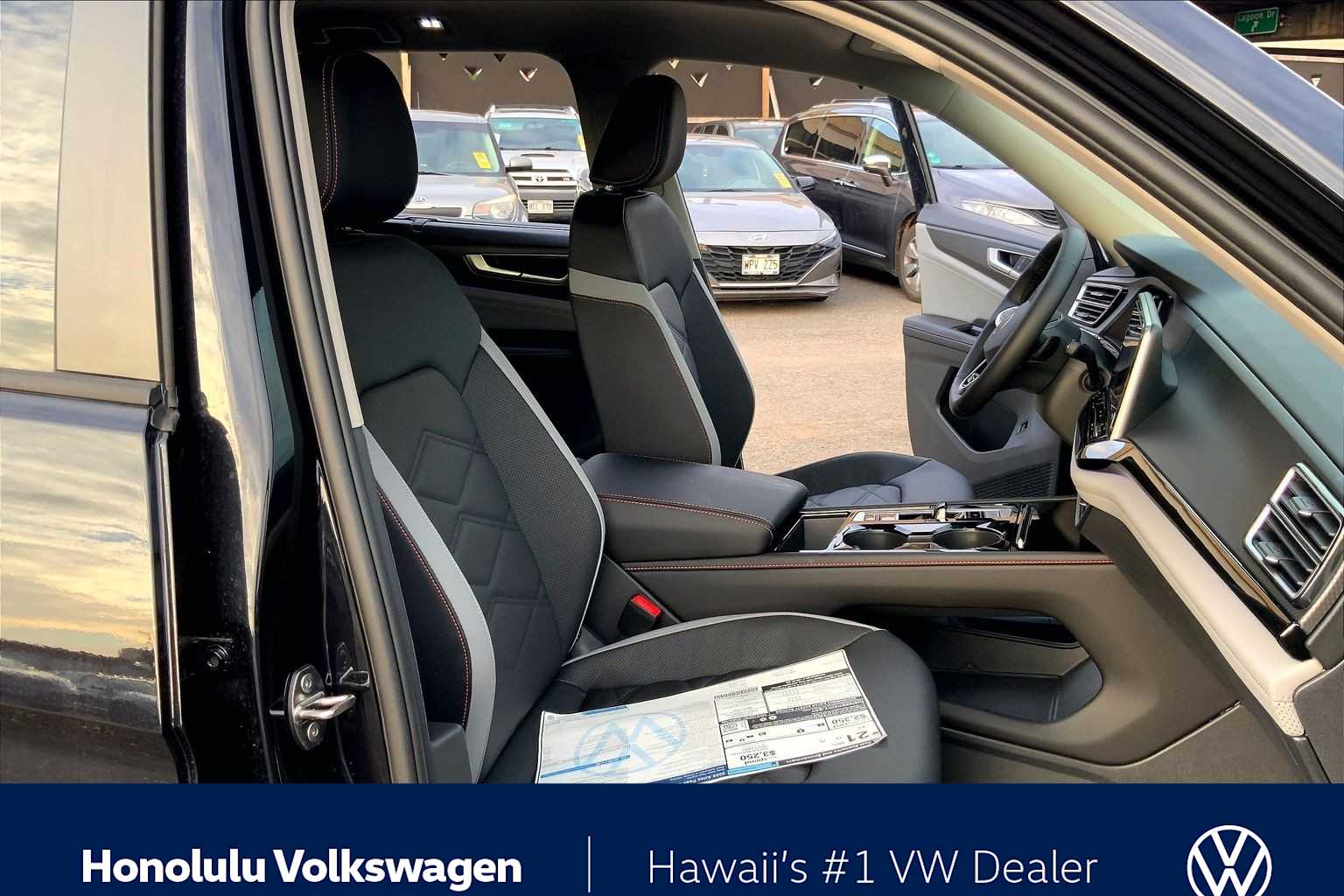 Thumbnail: 2026 Volkswagen Atlas - 14