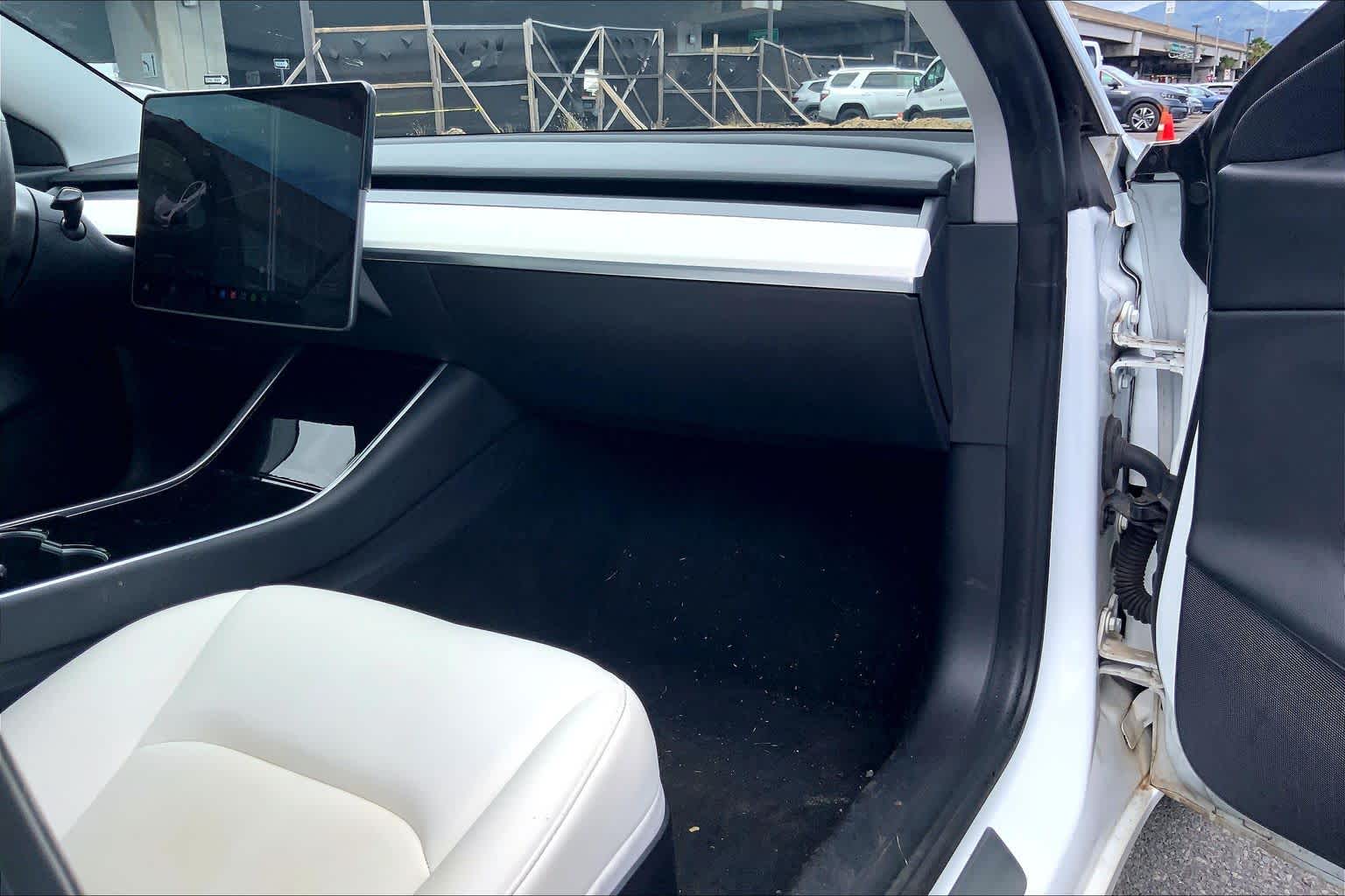 Thumbnail: 2020 Tesla Model 3 - 23
