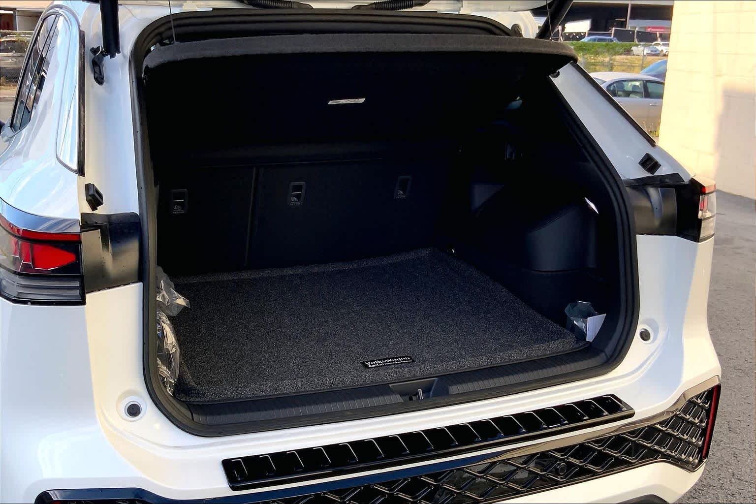 Thumbnail: 2026 Volkswagen Tiguan - 19