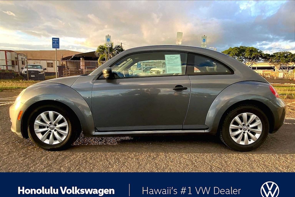 2013 Volkswagen Beetle 2.5L photo 3