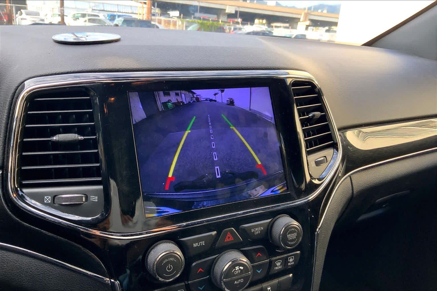 Thumbnail: 2020 Jeep Grand Cherokee - 26