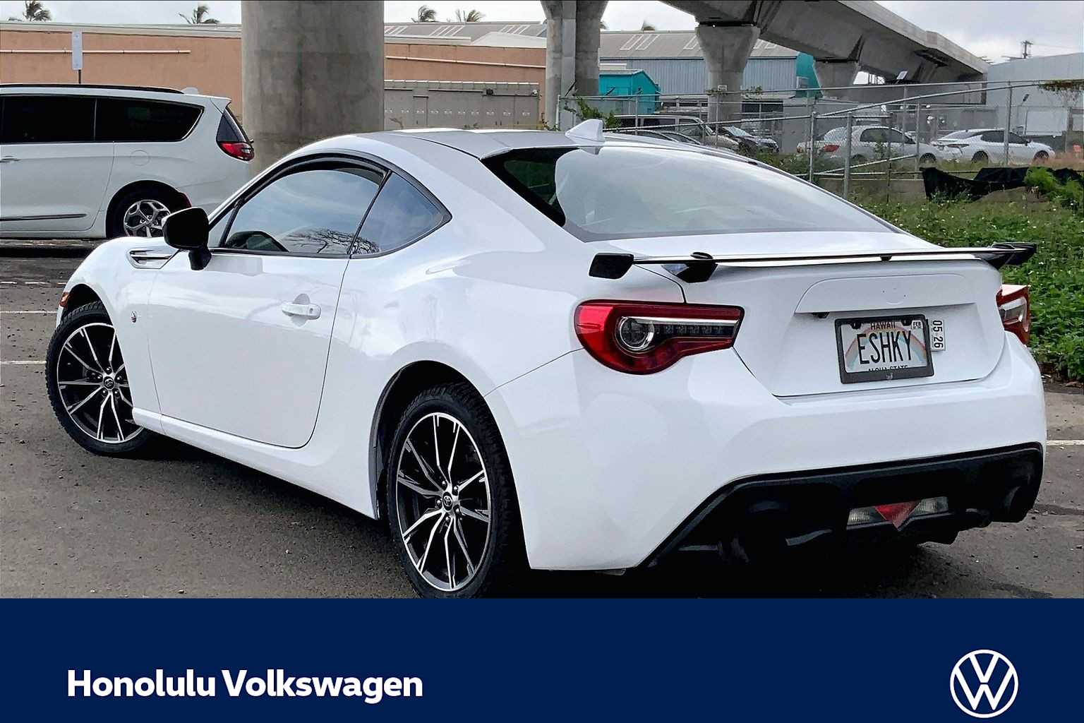 Thumbnail: 2017 Toyota 86 - 4