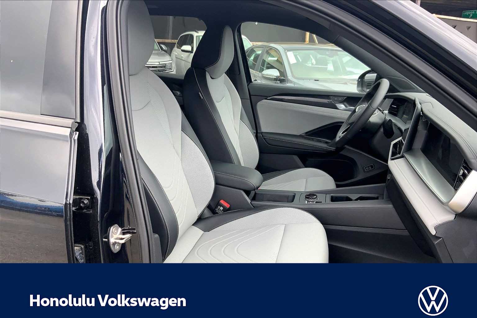 Thumbnail: 2026 Volkswagen Tiguan - 14