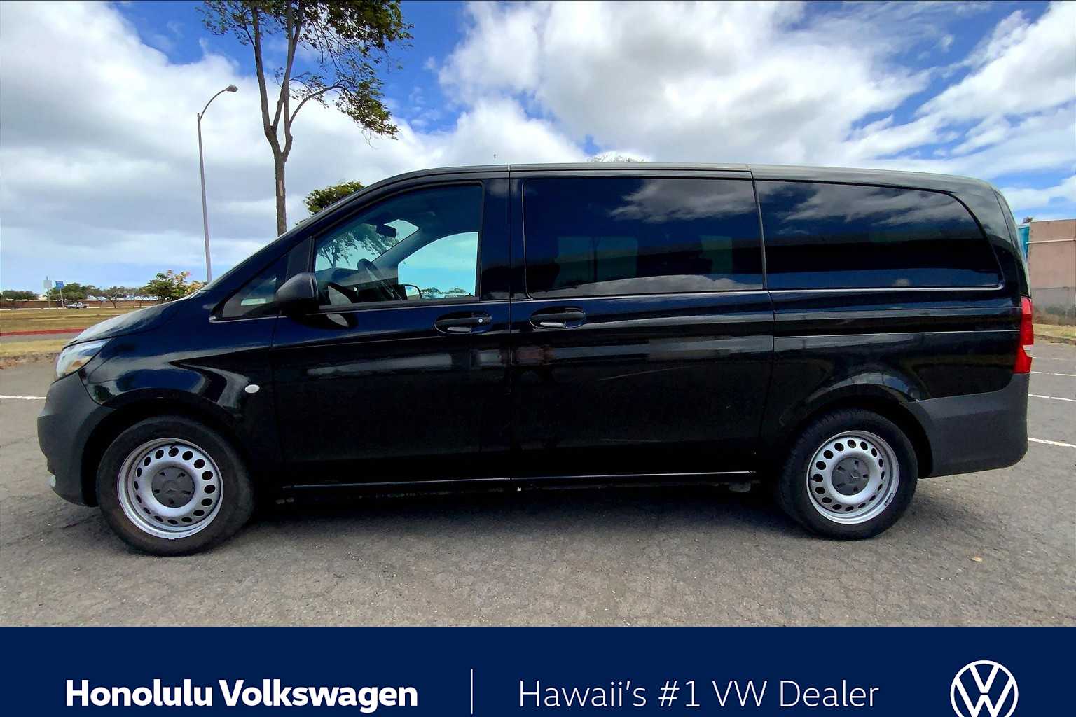 2018 Mercedes Benz Metris Van photo 3