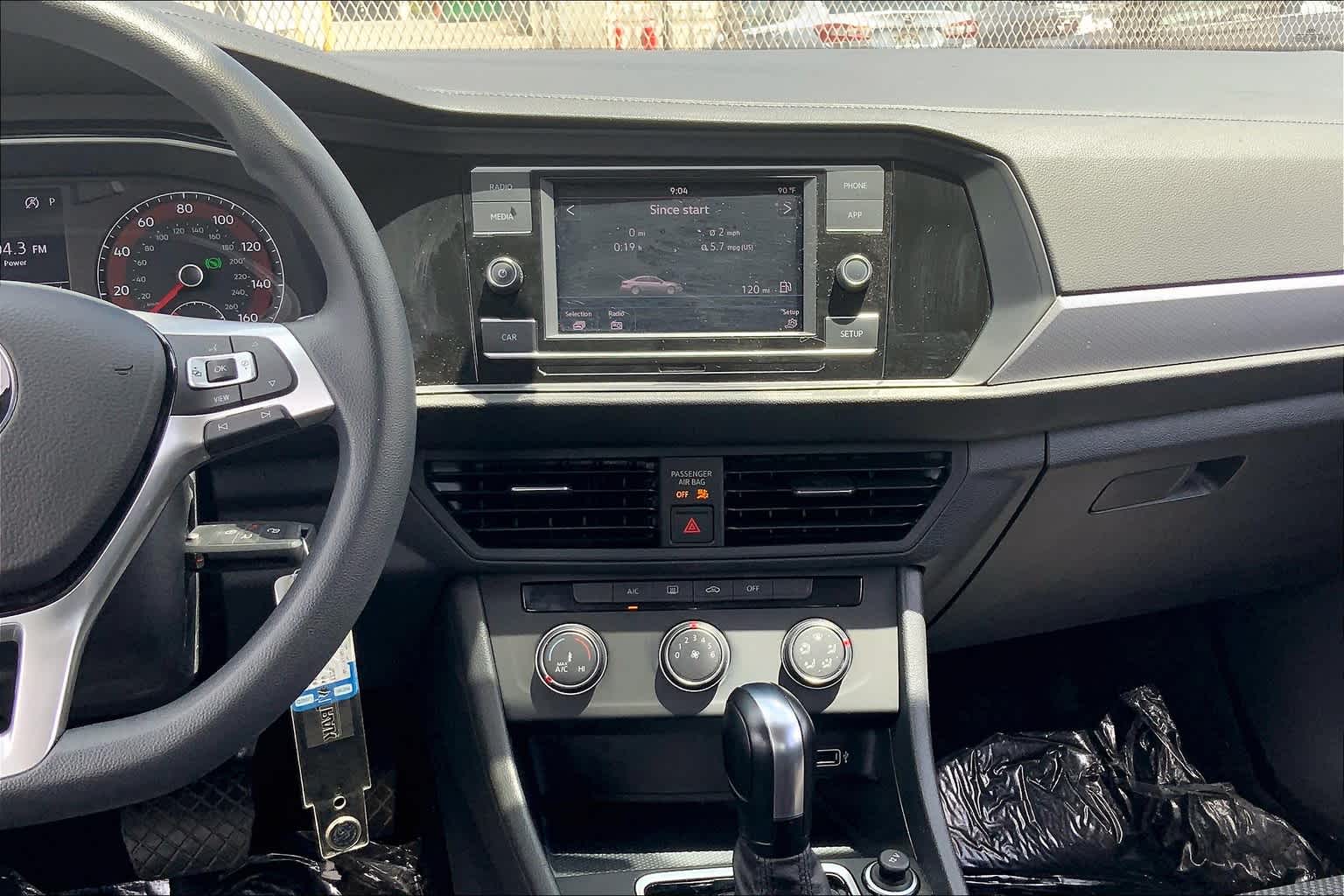 Thumbnail: 2019 Volkswagen Jetta - 15