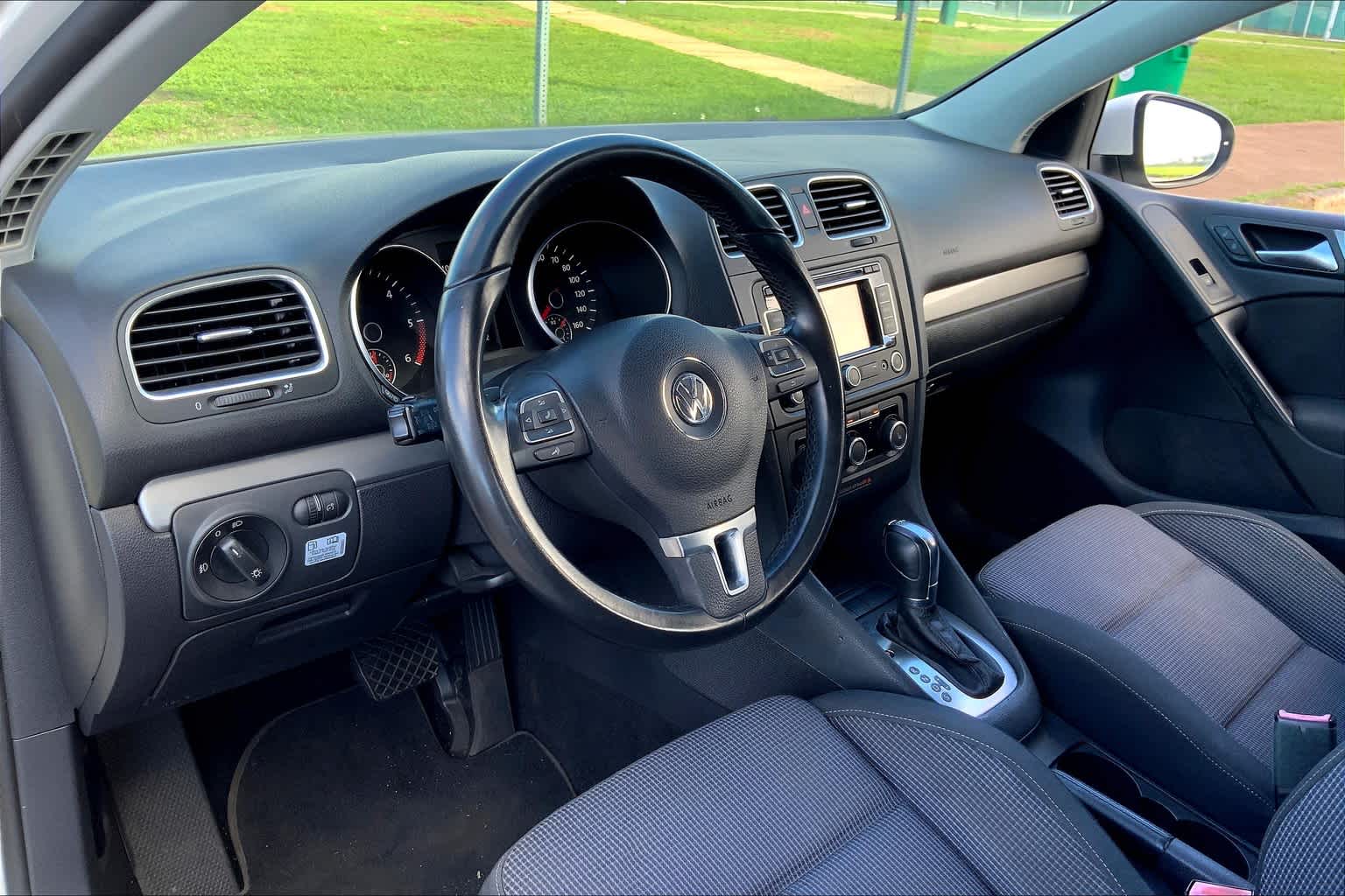 Used 2013 Volkswagen Golf TDI with VIN WVWDM7AJ2DW137143 for sale in Honolulu, HI