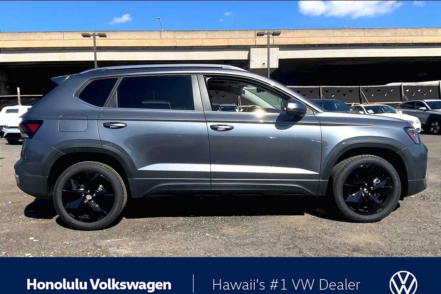 Thumbnail: 2026 Volkswagen Taos - 3