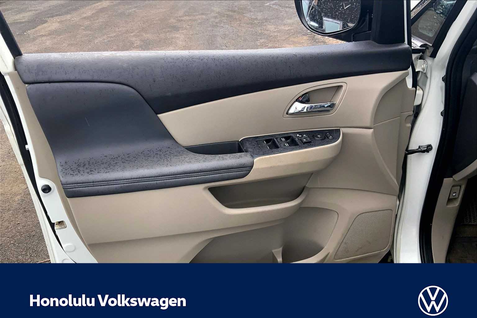 Thumbnail: 2015 Honda Odyssey - 26