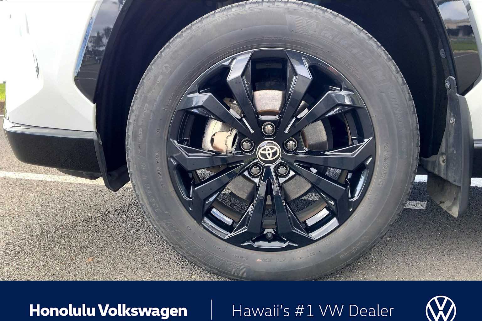 Thumbnail: 2023 Toyota RAV4 - 8