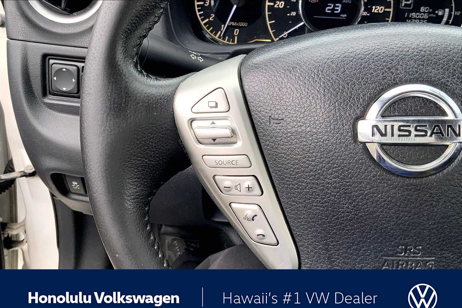 Thumbnail: 2015 Nissan Versa Note - 23