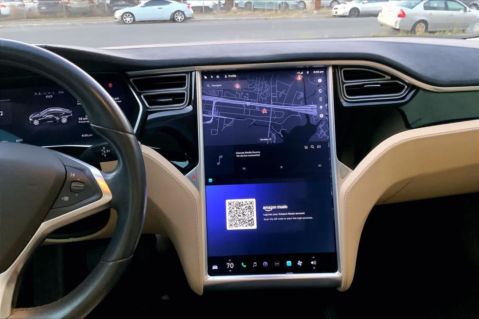 Thumbnail: 2015 Tesla Model S - 15