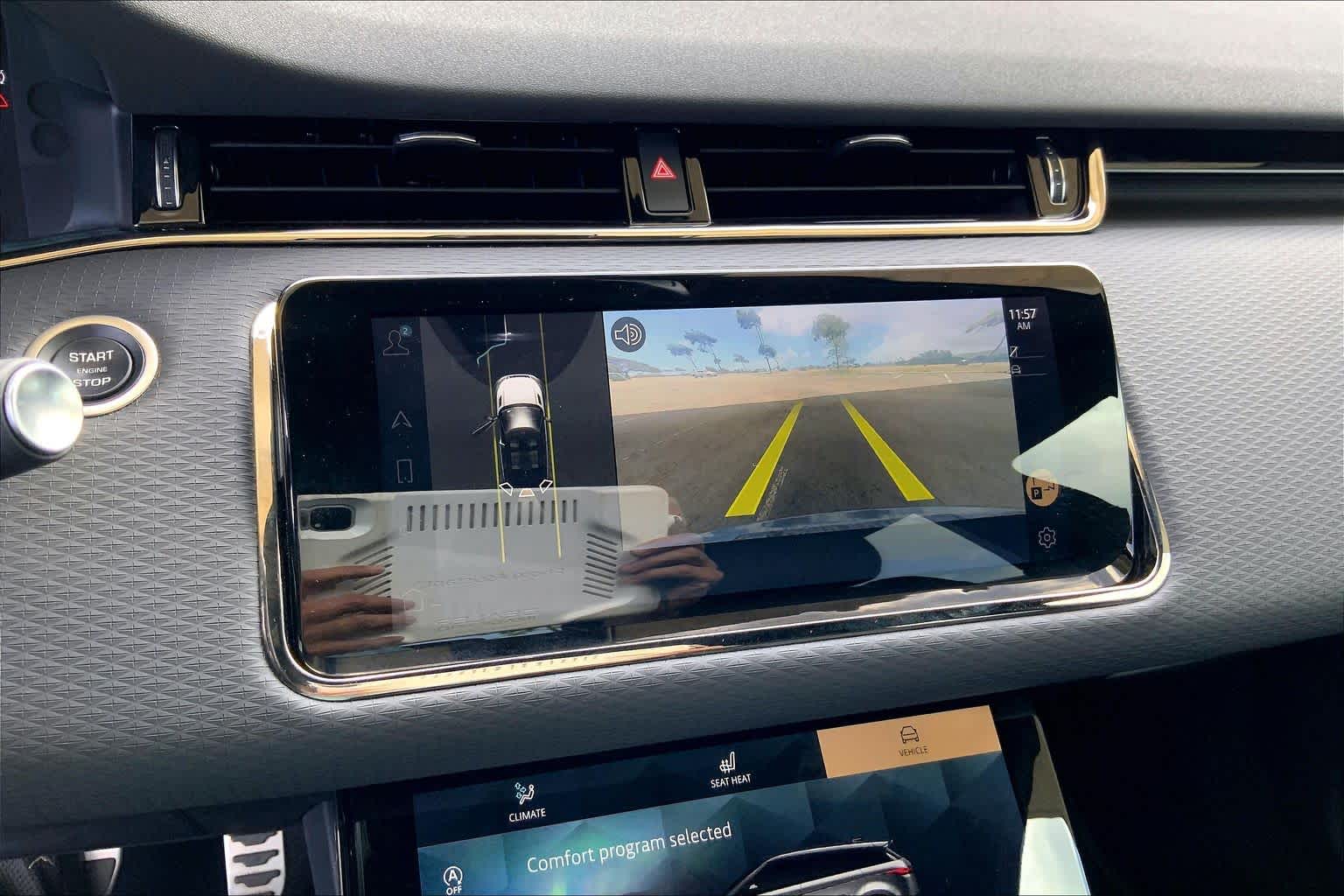 Thumbnail: 2023 Land Rover Range Rover Evoque - 25