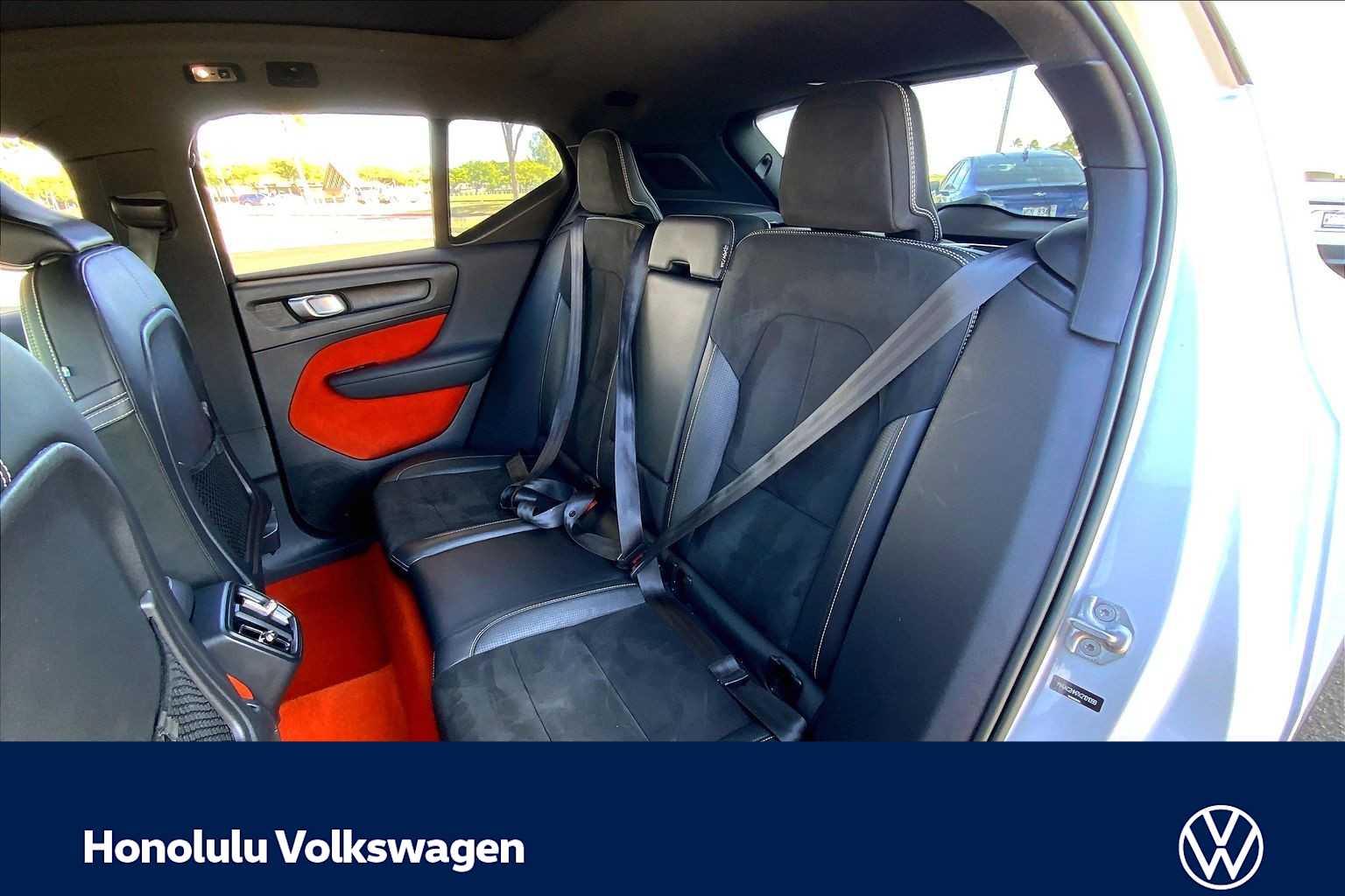 Thumbnail: 2019 Volvo XC40 - 28