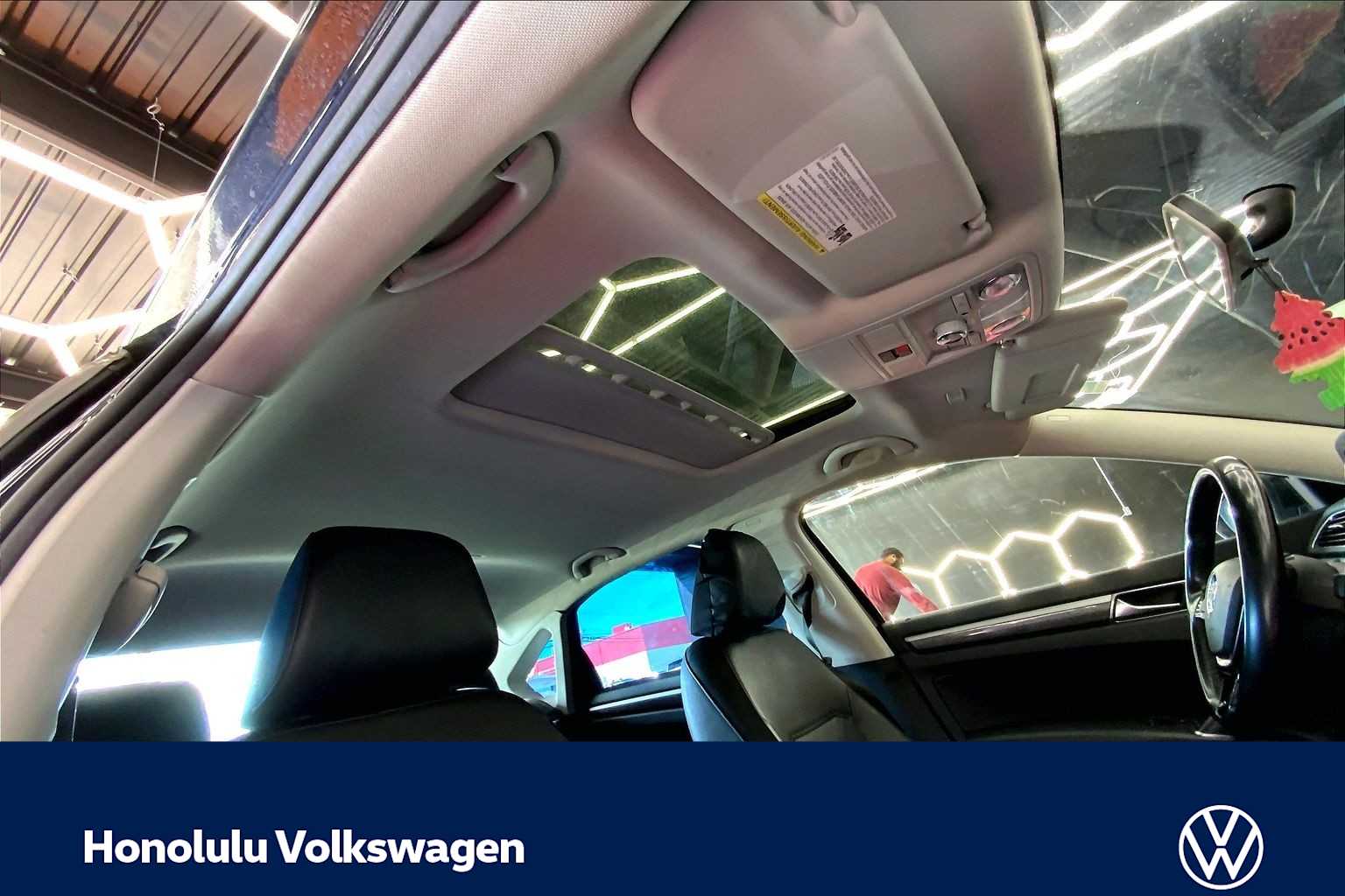 Thumbnail: 2018 Volkswagen Passat - 28