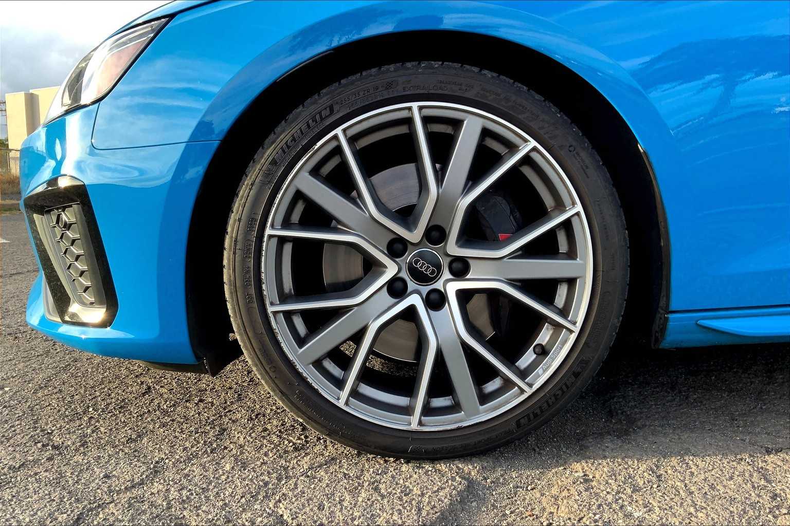 Thumbnail: 2020 Audi S4 - 8