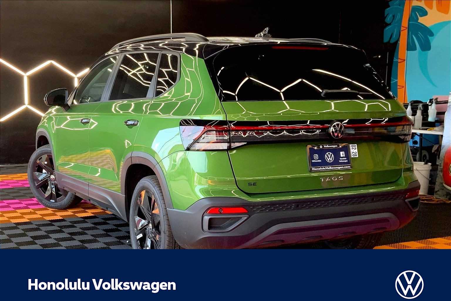 Thumbnail: 2026 Volkswagen Taos - 4