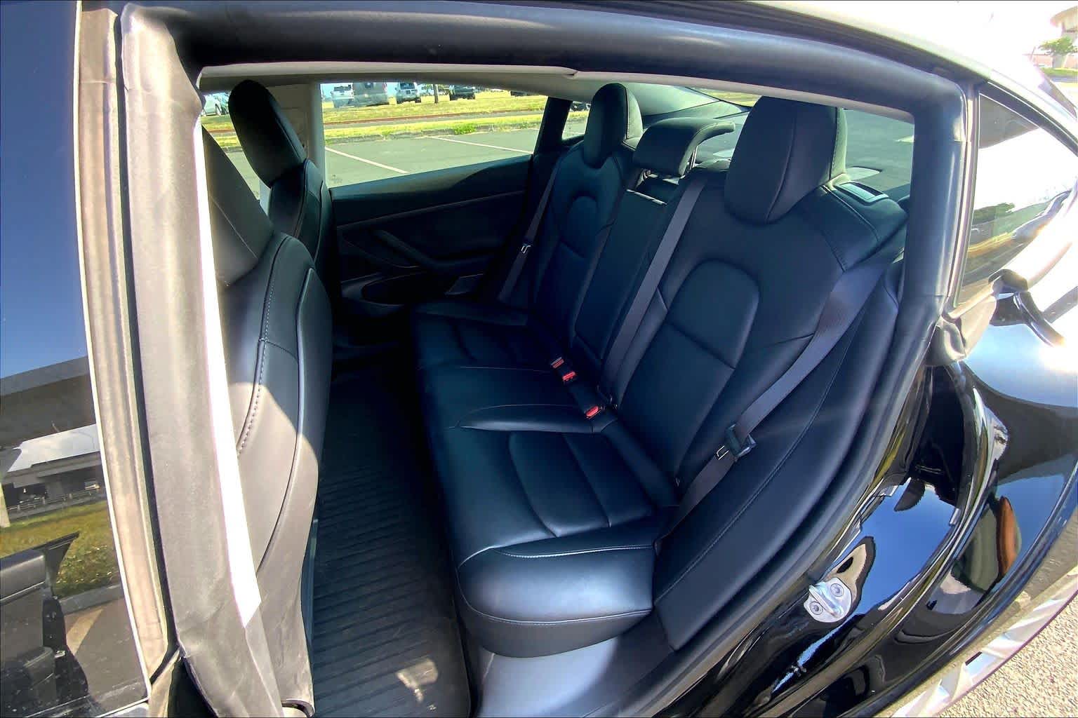 Thumbnail: 2021 Tesla Model 3 - 29