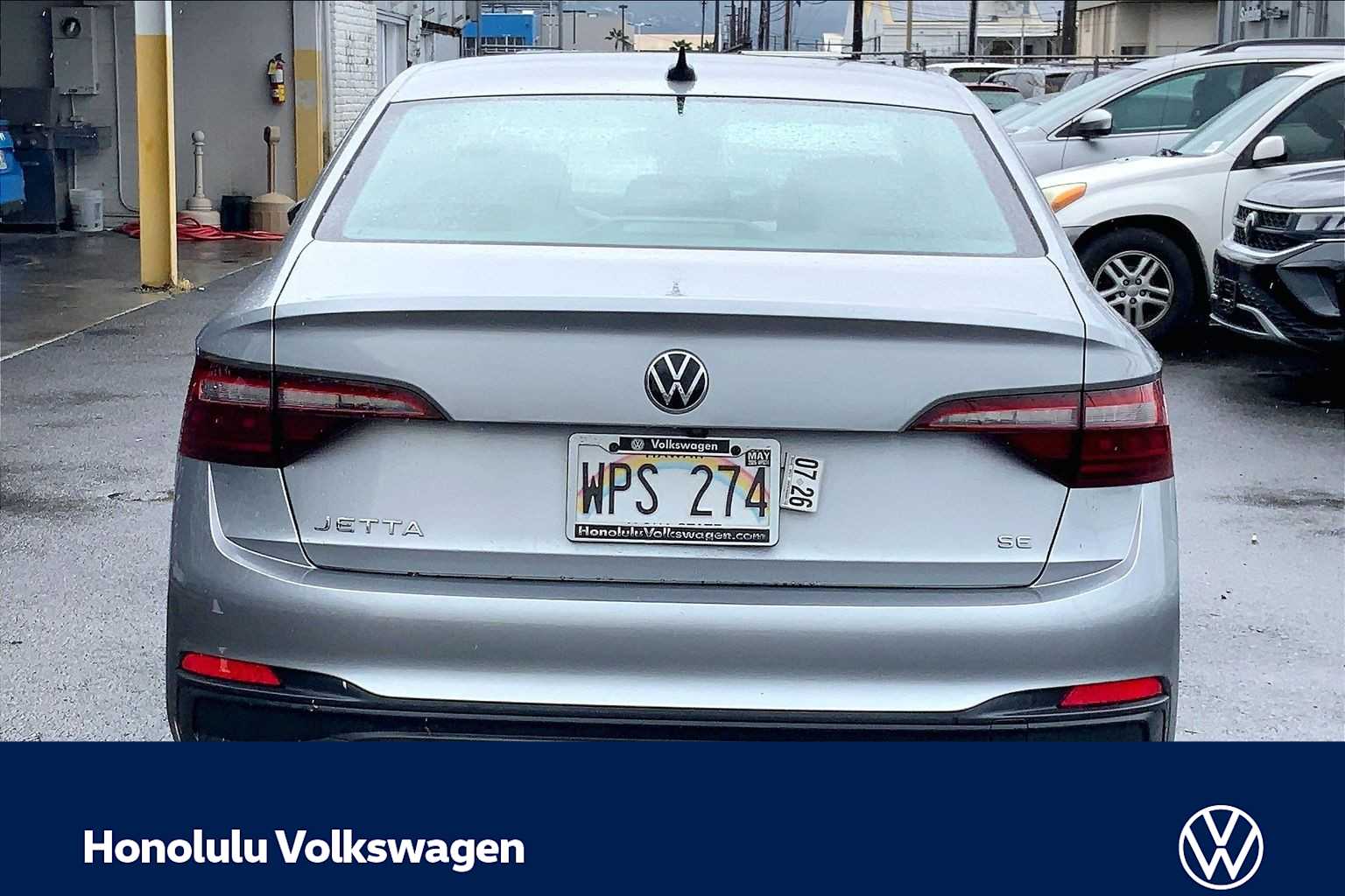 Thumbnail: 2022 Volkswagen Jetta - 5