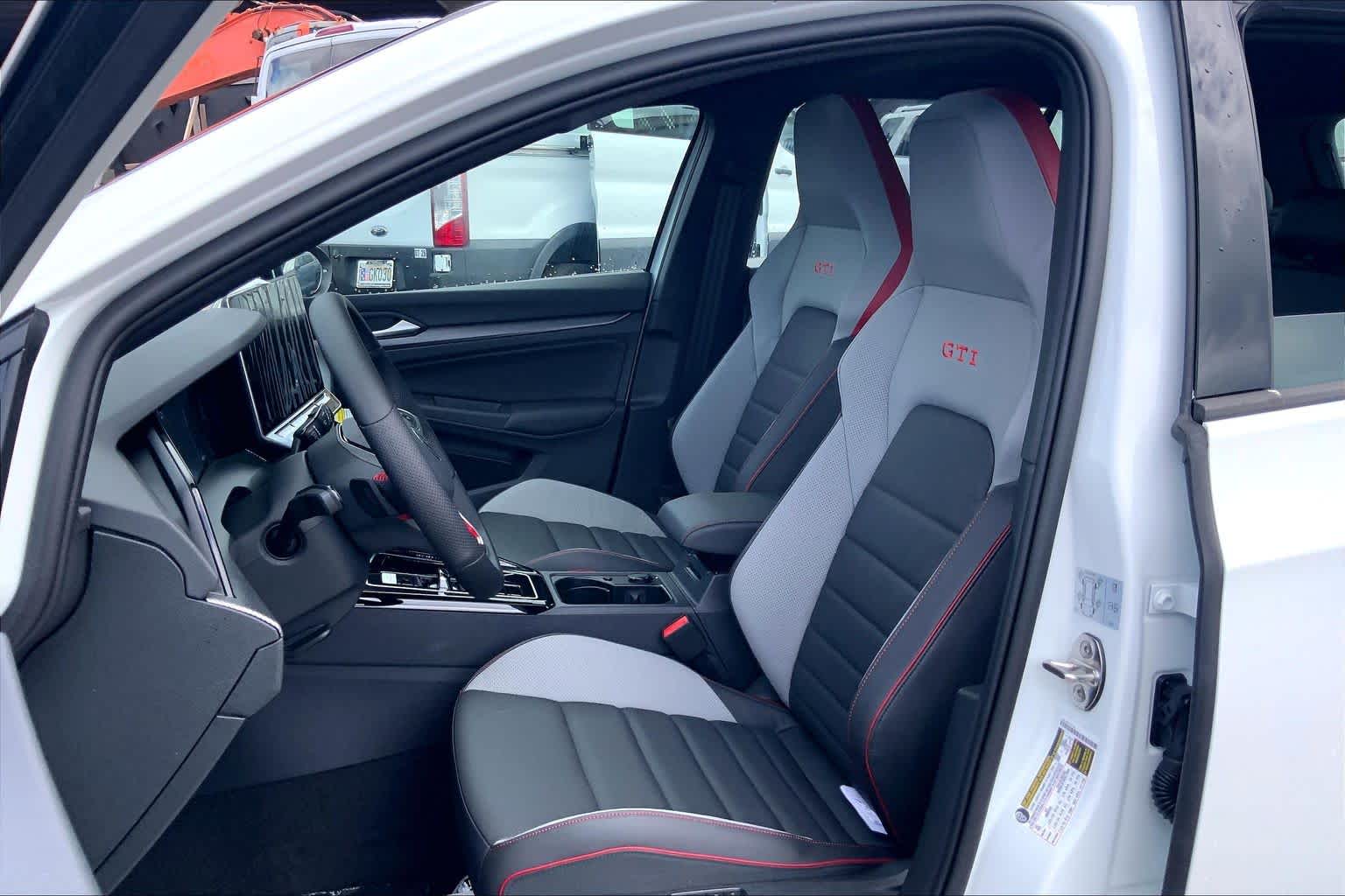 Thumbnail: 2026 Volkswagen Golf - 11